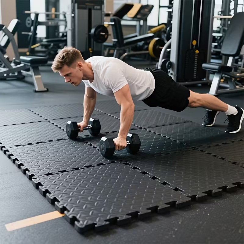 Home Gym On Carpet - Matras Yoga Interlocking 30x30cm 16 Pcs,